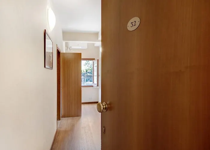 Apartman Bilocale 32 *